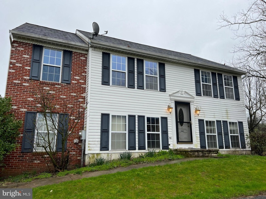 250 S Lime St, Quarryville, PA 17566 - photo 1