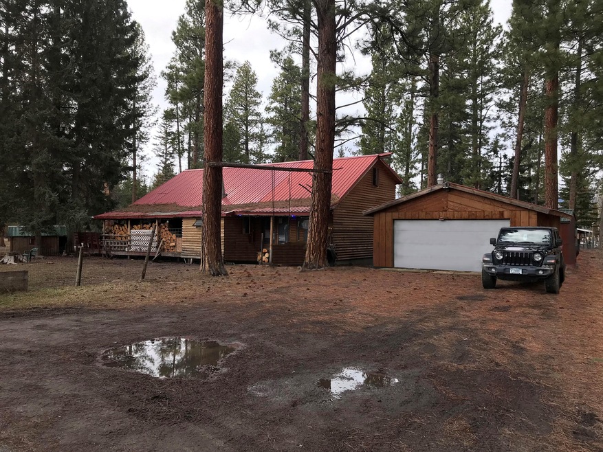 Front showing garage (1)