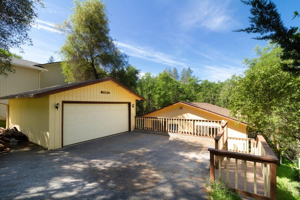 11562 Buckeye Circle, Penn Valley, CA 95946
