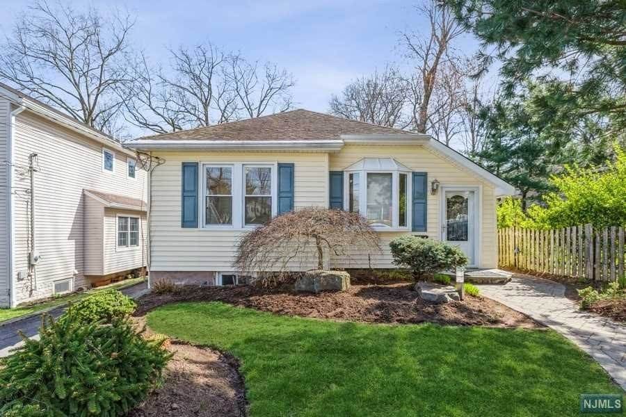 34 Glenview Terrace, Cresskill, NJ 07626 - photo 1