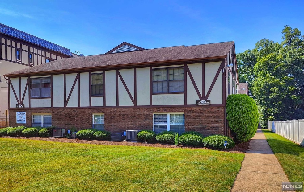 78 W Hudson Ave unit A2, Englewood, NJ 07631 - photo 1