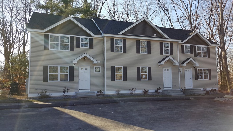 246 High St Extension unit 7, Lancaster, MA 01523 - photo 1