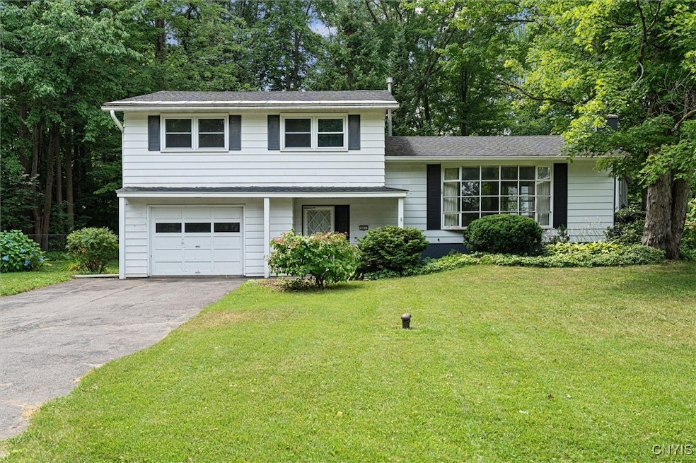 Under Contract $229,000 • Co-Listing Agent