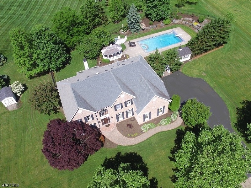 27 Lavada Ln, Ringoes, NJ 08551 - photo 1