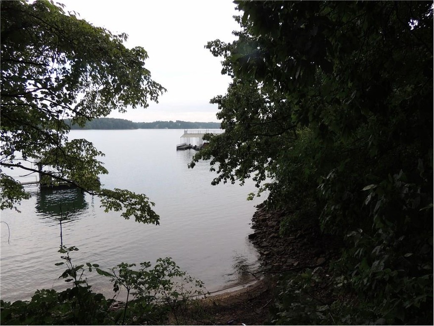 680 Mountain View Cir, Gainesville, GA 30501 - photo 1