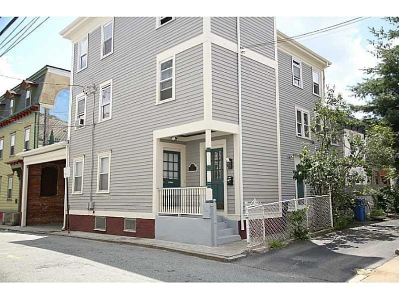 12 Pequot St unit 2, Providence, RI 02903 - photo 1