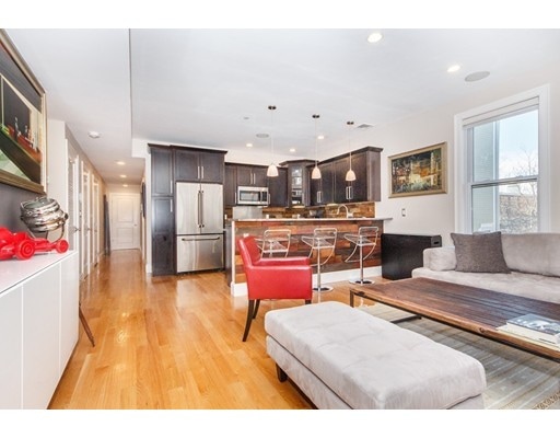 178 W 4th St unit 2A, Boston, MA 02127 - photo 1