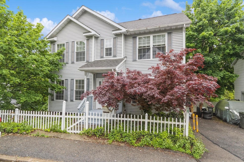 Sold $435,000 • Co-Listing Agent