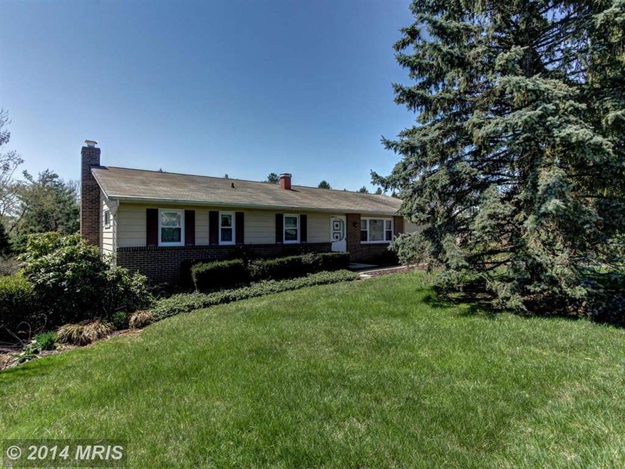 4366 Bartholow Rd, Sykesville, MD 21784 - photo 1