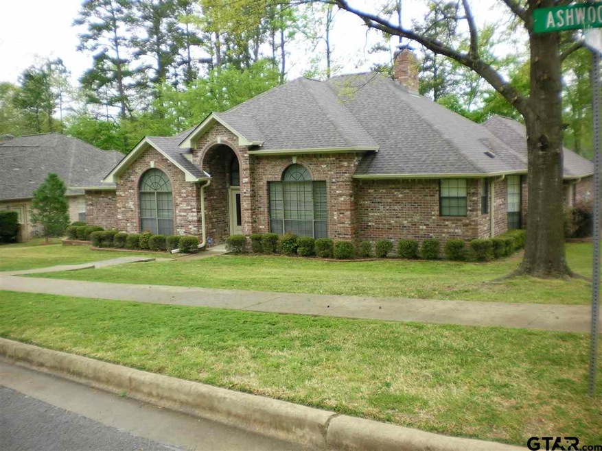 1210 1210 Ashwood, Tyler, TX 75703 - photo 1