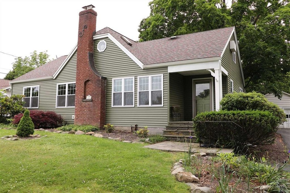 18 Mountain View Rd, Poughkeepsie, NY 12603 - photo 1