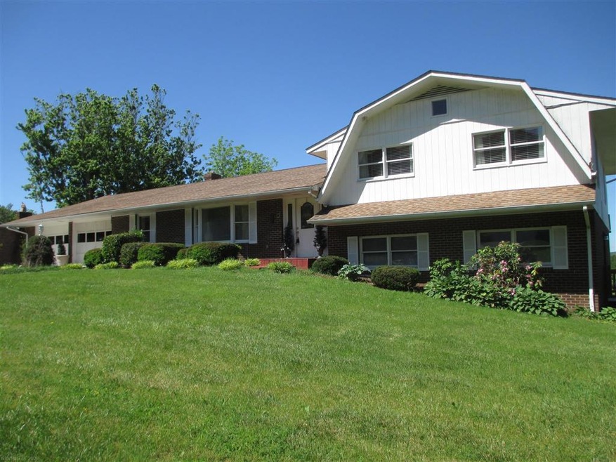 2017 Carroll Dr, Blacksburg, VA 24060 - photo 1