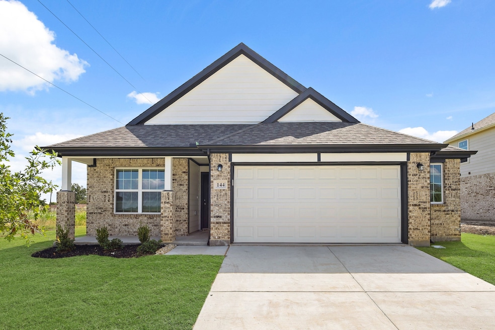 144 Toftrees Dr, Cleburne, TX 76031 - photo 1