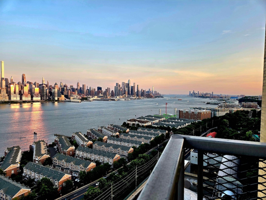 The Versailles unit 15D, West New York, NJ 07093 - photo 1