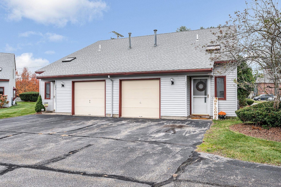 201 Millwright Dr, Nashua, NH 03063 - photo 1