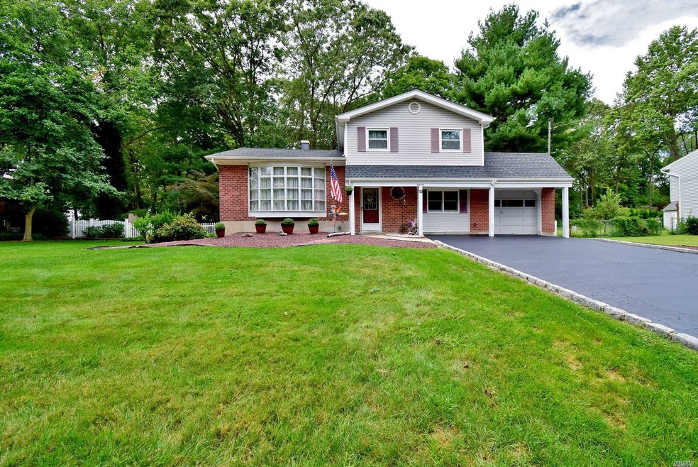 52 Joyce Dr, Hauppauge, NY 11788 - photo 1