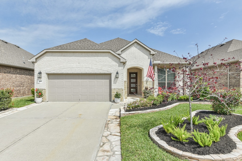 140 Wild Wick Way, the Woodlands, TX 77382 - photo 1