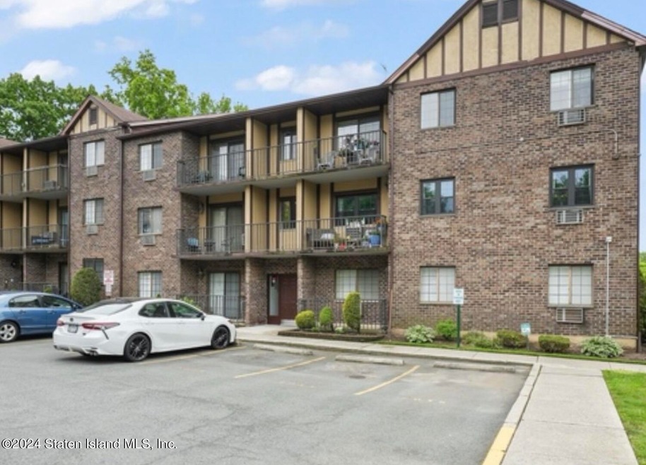 50 Donna Court Front Picture Michel Nico