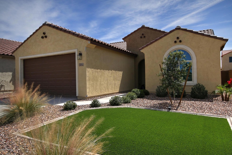 5715 W Autumn Vista Way-large-001-033-Fr