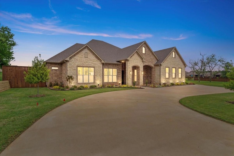 3821 Saddle Creek, Denison, TX 75020 - photo 1