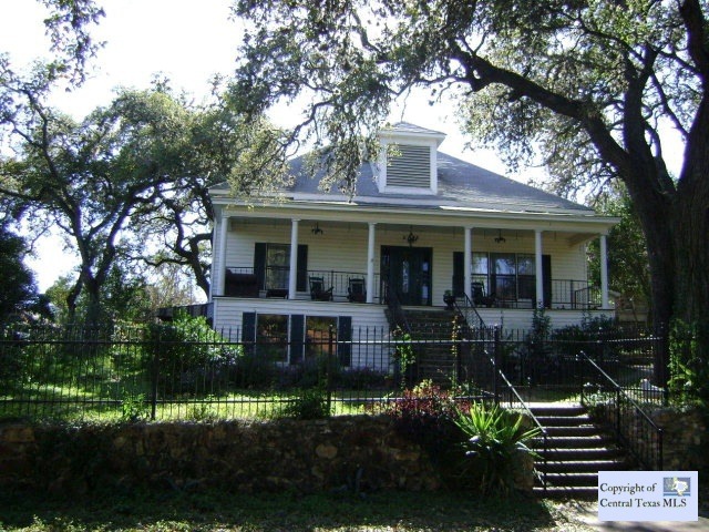 617 Blanco St, San Marcos, TX 78666 - photo 1