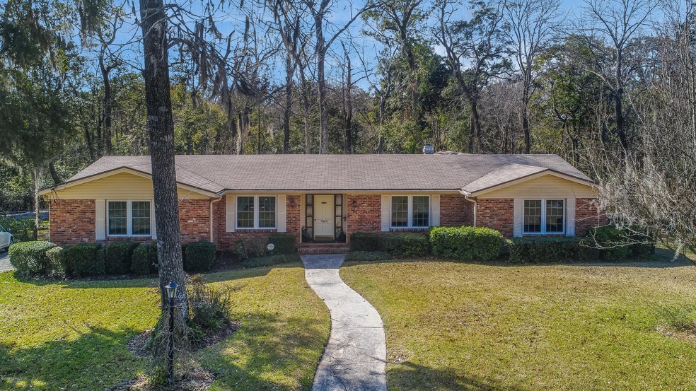 904 Parkridge Cir W, Jacksonville, FL 32211 - photo 1