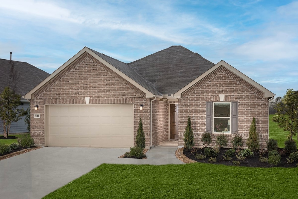 Welcome home to 657 Imperial Loop located in Imper