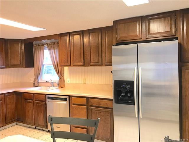 14 Backes Ct, Wallingford, CT 06492 - photo 1