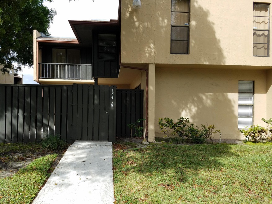 Exterior 1