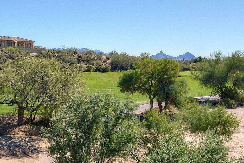 Golf and Mountain Views!