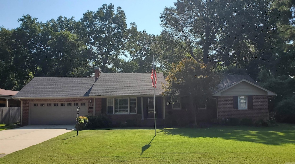 305 N 8th Ave, Piggott, AR 72454 - photo 1