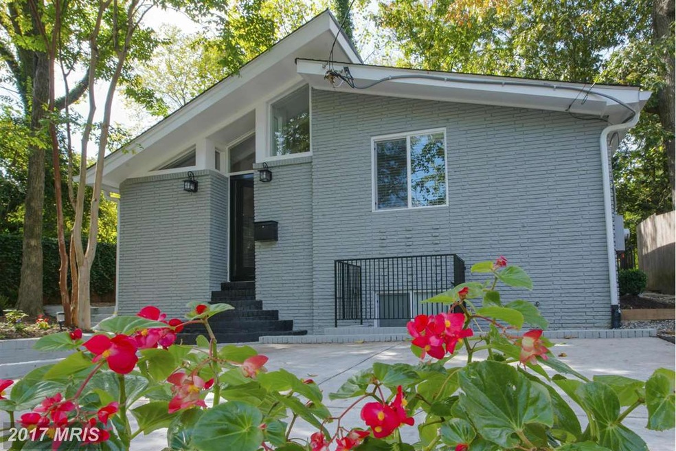 37 Freemont Ave, Takoma Park, MD 20912 - photo 1