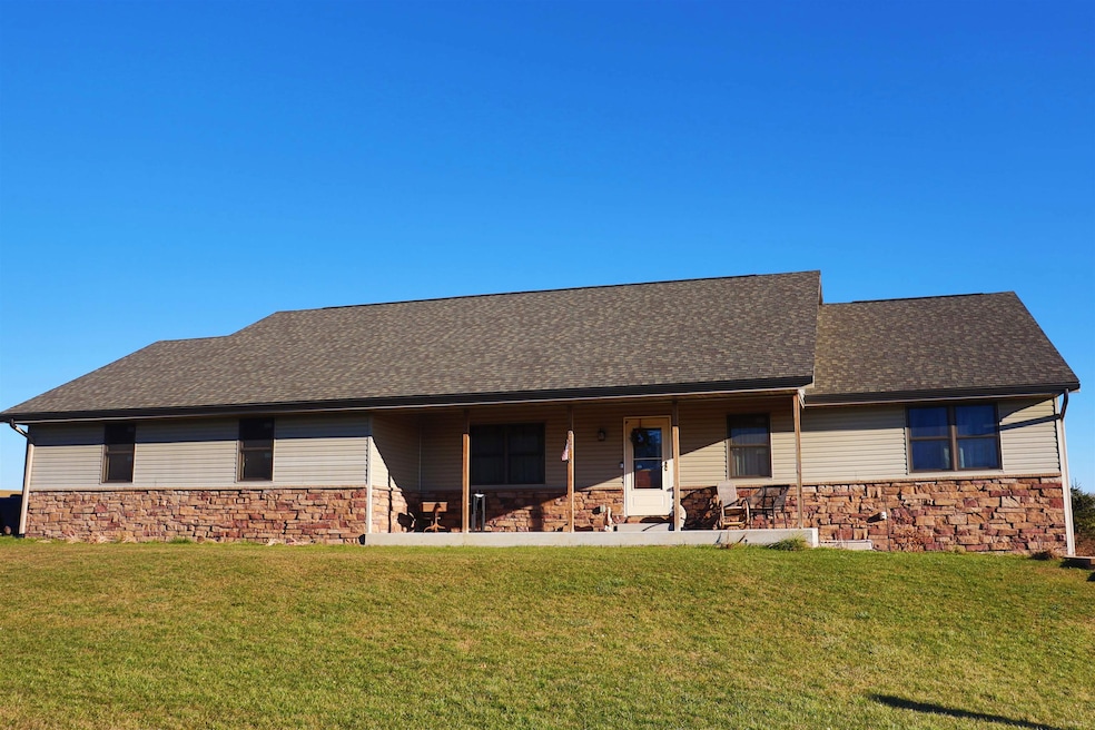 223 Clover, Footville, WI 53537 MLS 1966074