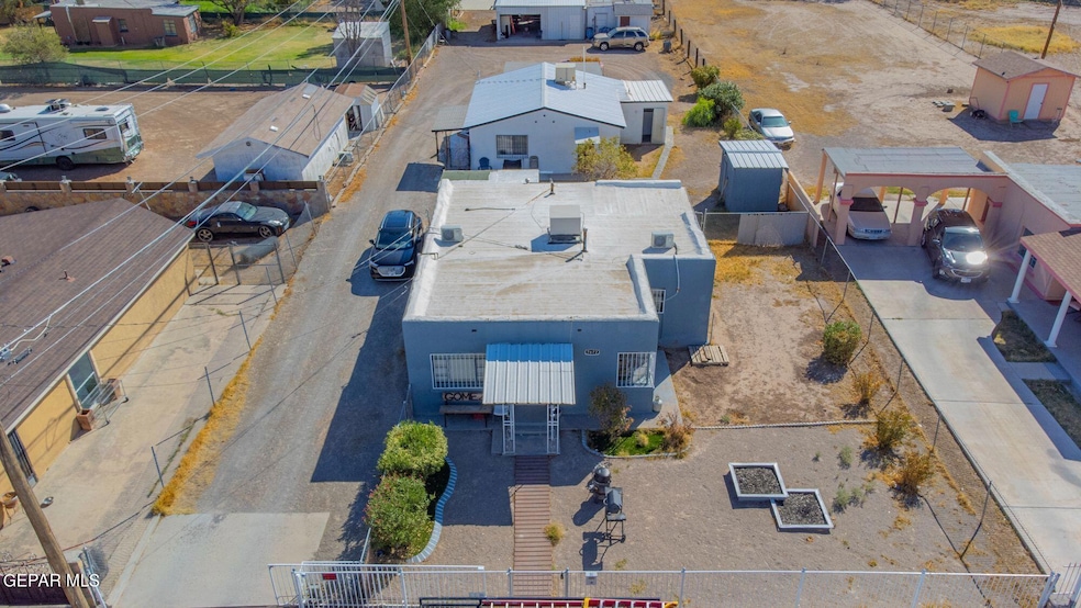 7672 Garden Place, El Paso, TX 79915 - photo 1