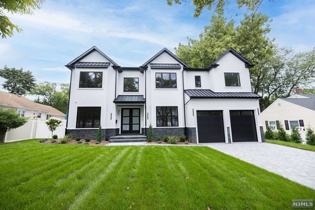 826 Godwin Rd, Paramus, NJ 07652 - photo 1