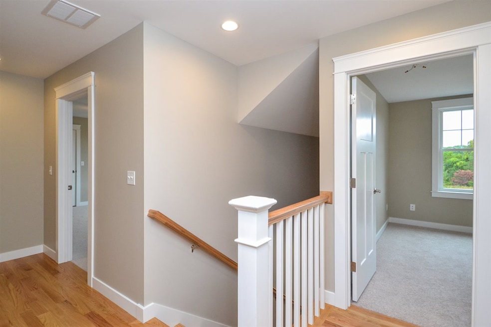 5 Breslin Farm Rd unit 5, Stratham, NH 03885 - photo 1