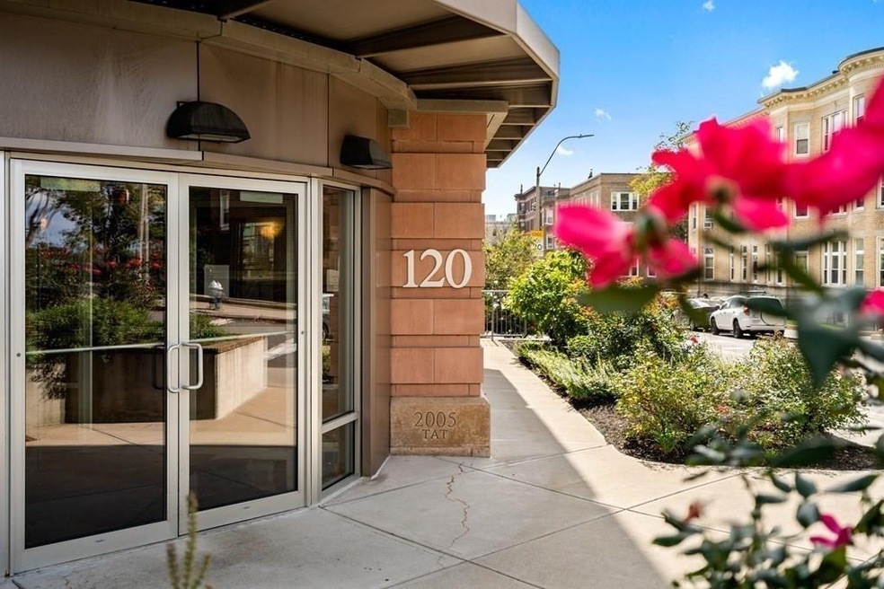120 Mountfort St unit 206, Boston, MA 02215 - photo 1