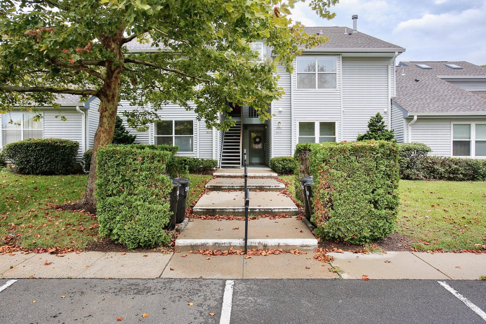 203 Forsythia Ln, Englishtown, NJ 07726 - photo 1