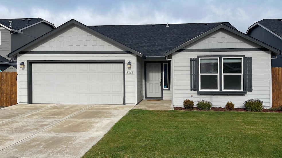 3665 Durst St, Medford, OR 97504 - photo 1