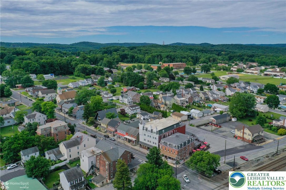 Located in quite community of Alburtis