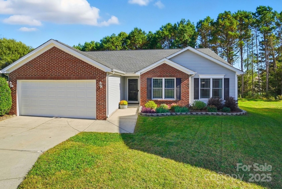 3324 Covelo Ct, Charlotte, NC 28262 - photo 1