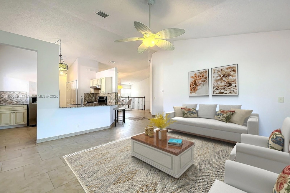 20 Via de Casas Sur unit 202, Boynton Beach, FL 33426 - photo 1