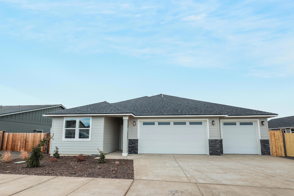 Lot 18 Hamilton front view