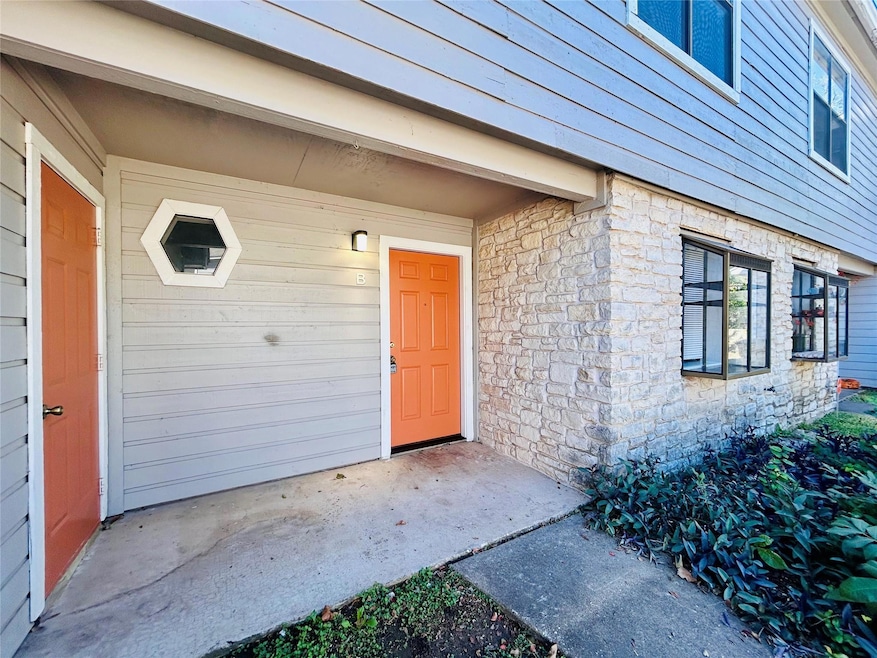 8906 Schick Rd unit B, Austin, TX 78729 - photo 1