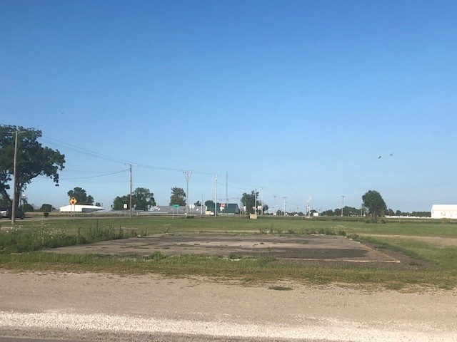 215 N Old Us Highway 41, Boswell, IN 47921 - photo 1