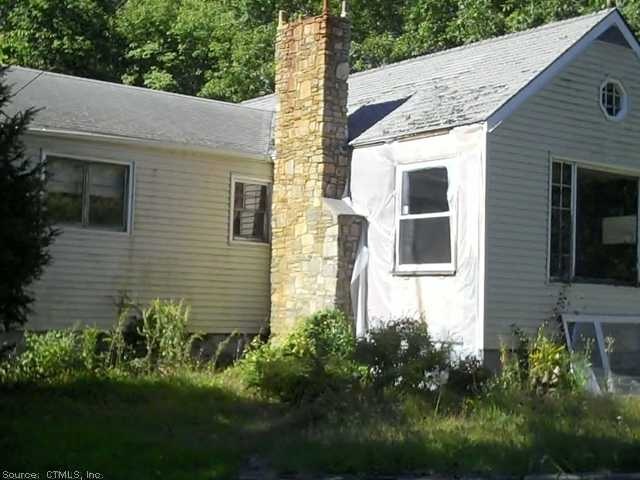 1506 Old Colchester Rd, Oakdale, CT 06370 - photo 1