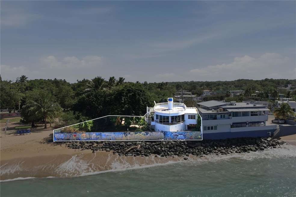 Casa Barco Calle Mar Bella, Vega Baja, PR 00693 - photo 1