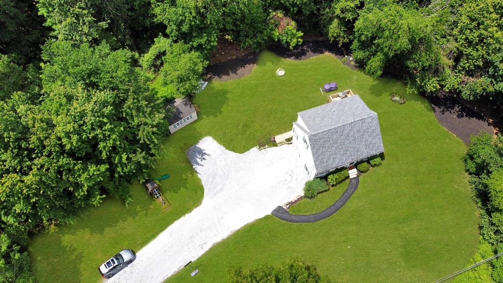 14 Peaslee Crossing Rd, Newton, NH 03858 - photo 1