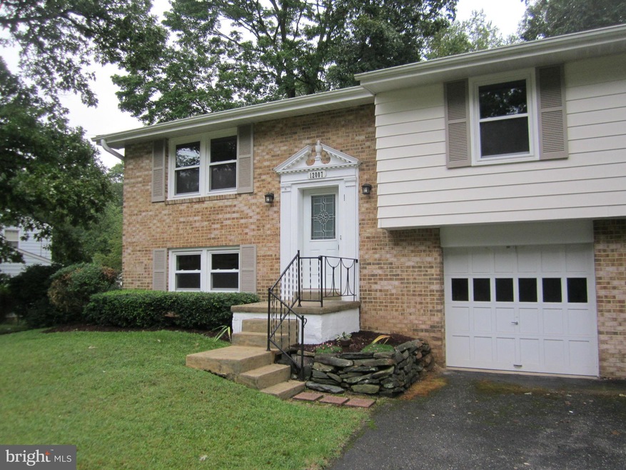 12007 Green Ct, Glenn Dale, MD 20769 - photo 1