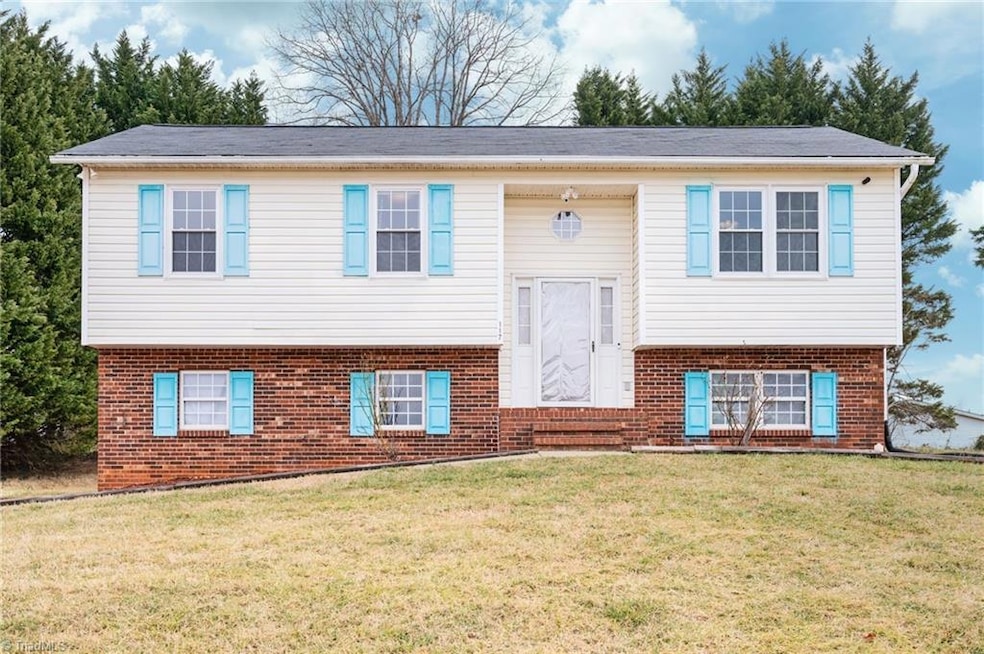 117 Belmont Place Dr, King, NC 27021 - photo 1